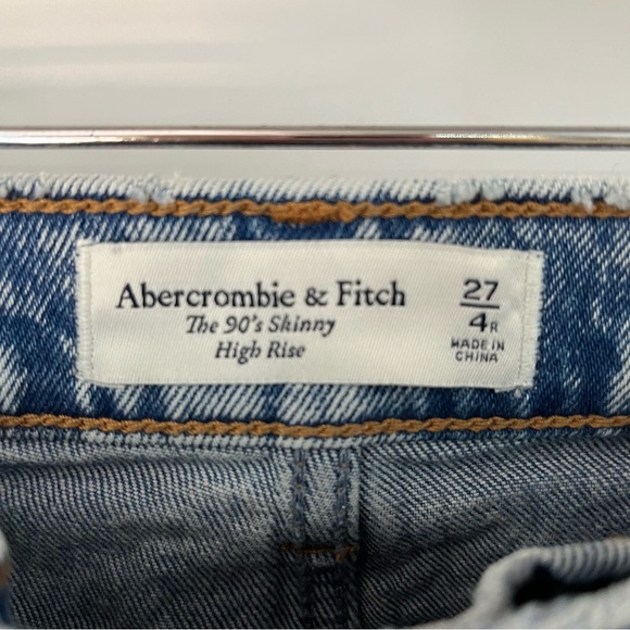 A&F 27/4r 90’s Skinny High Rise Jeans in Acid Wash Abercrombie & Fitch - Picture 6 of 9
